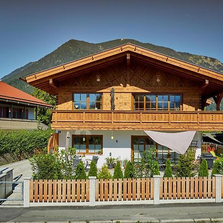 Ferienwohnung Eckbauer Garmisch-Partenkirchen Pokoj fotografie