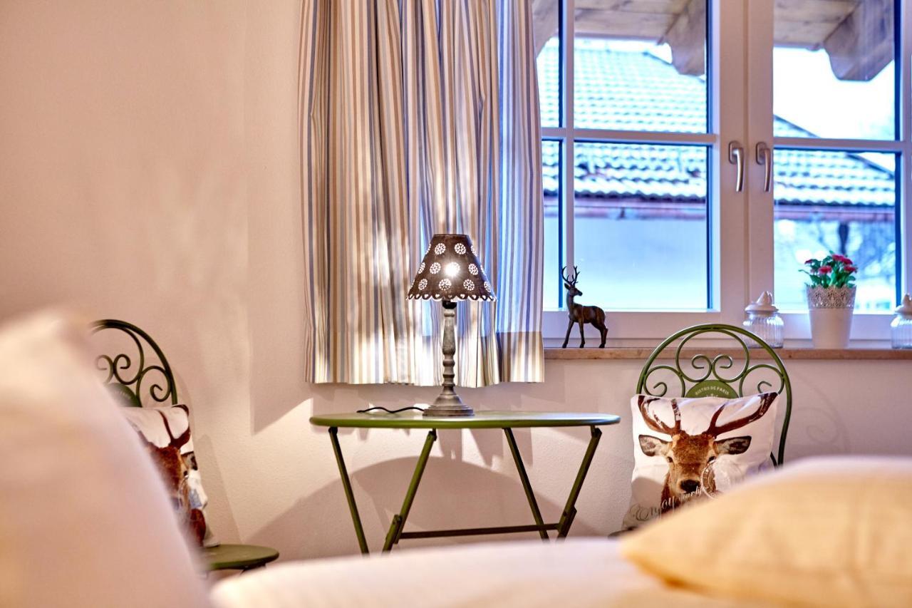 Ferienwohnung Eckbauer Garmisch-Partenkirchen Pokoj fotografie