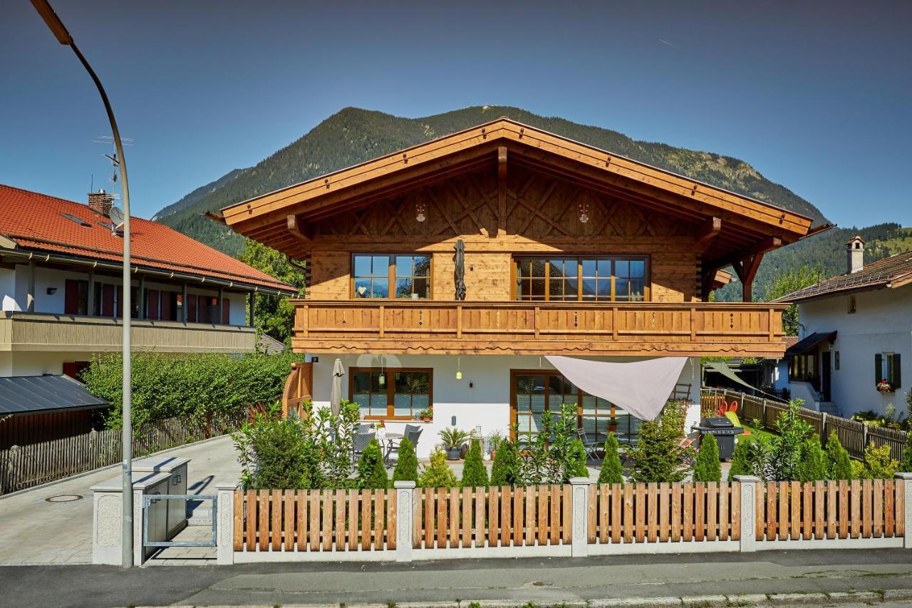 Ferienwohnung Eckbauer Garmisch-Partenkirchen Pokoj fotografie